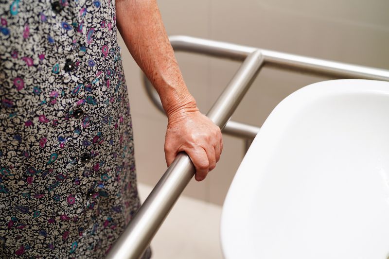 Elderly Bathing detail